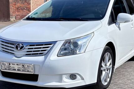 Toyota Avensis 187.450 km 5.290 &euro; Schkopau / OT Wallendorf 06258
