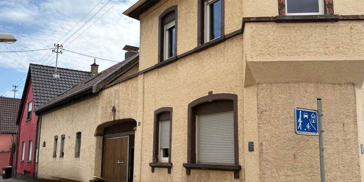 Mehrfamilienhaus, Wohnhaus Ludwigshafen Rheingönheim - 8 Zimmer, 206 m&sup2;, 550.000&euro; | Angebot:24635031