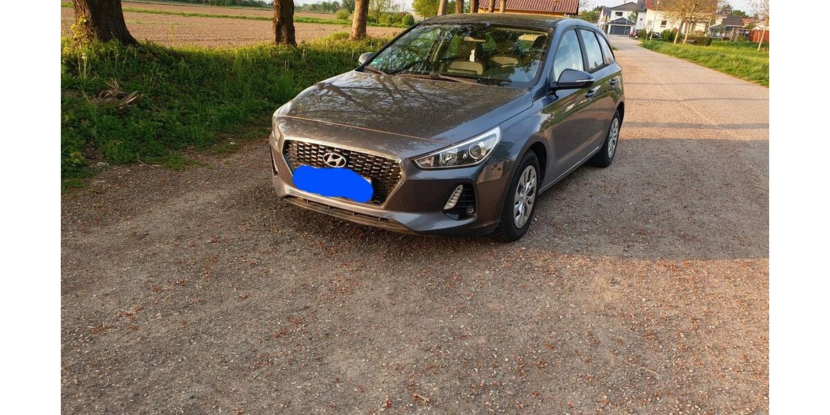 Hyundai i30 85.500 km 9.700 &euro; Orschweier 77972