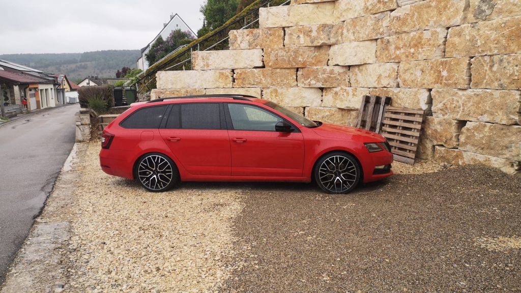 Skoda Octavia 99.000 km 16.400 &euro; Dollnstein 91795