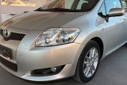 Toyota Auris 85.999 km 7.999 &euro; Veitshöchheim 97209