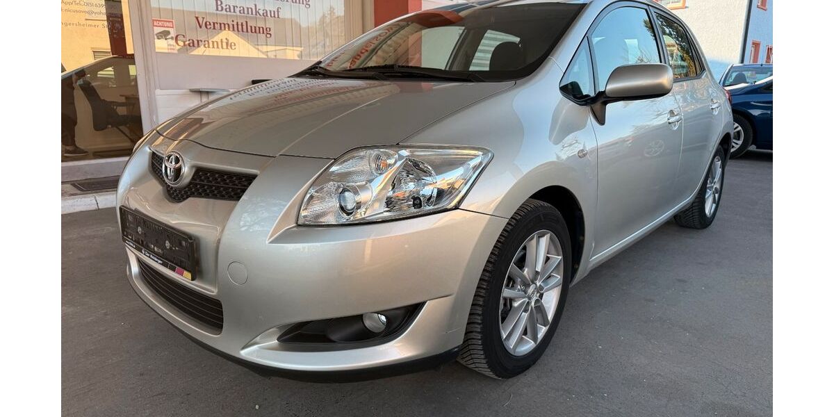 Toyota Auris 85.999 km 7.999 &euro; Veitshöchheim 97209