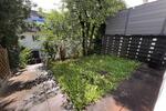 Modernes Studio mit ArbeitsZimmer und Garten
