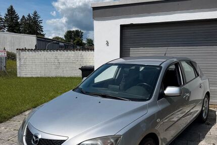 Mazda 3 124.600 km 3.200 &euro; Karlsruhe 76139