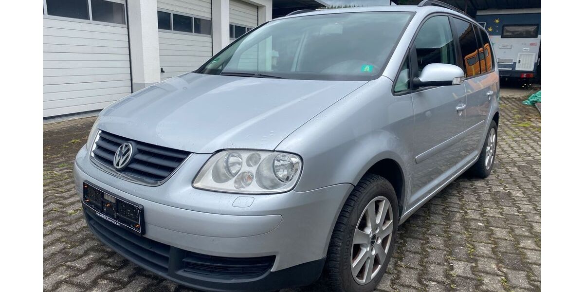 VW Touran 275.000 km 3.100 &euro; Steinen 79585