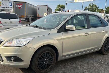 Ford Focus 76.000 km 6.999 &euro; Ostfildern 73760