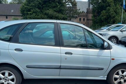 Renault Scenic 412.000 km 950 &euro; Elsdorf 50189