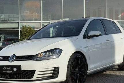 VW Golf VII Lim. GTD PANO/NAVI/ACC/SHZ/DSG/CARPLAY 115.210 km 15.900 &euro; Villingen-Schwenningen 78054