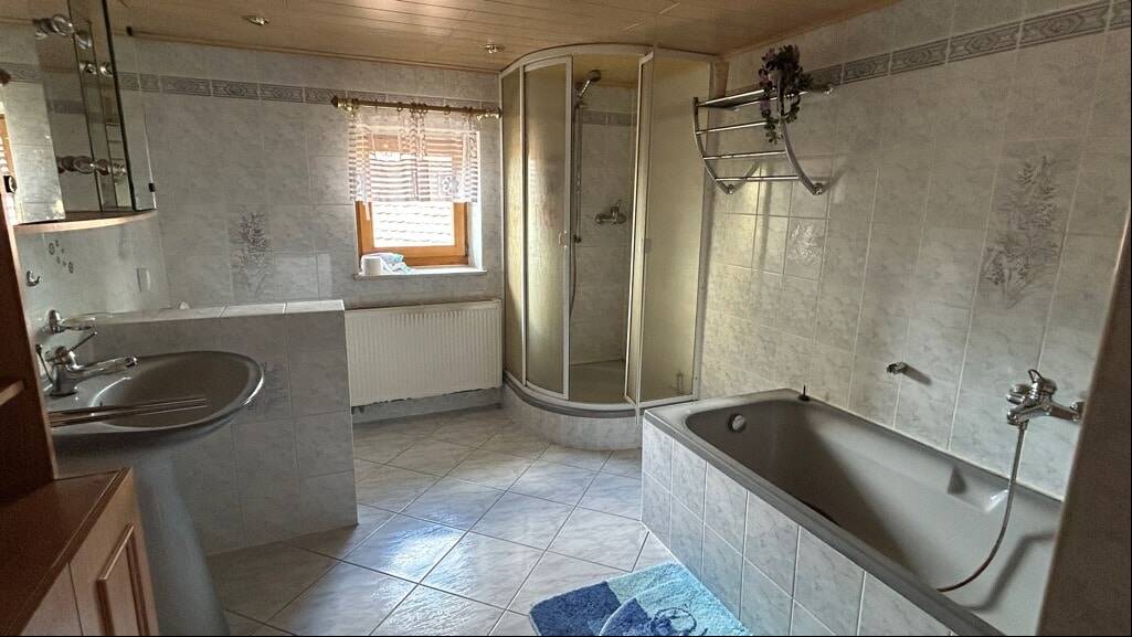 Einfamilienhaus Eibau Eibau - 9 Zimmer, 187 m&sup2;, 53.000&euro; | Angebot:25679722