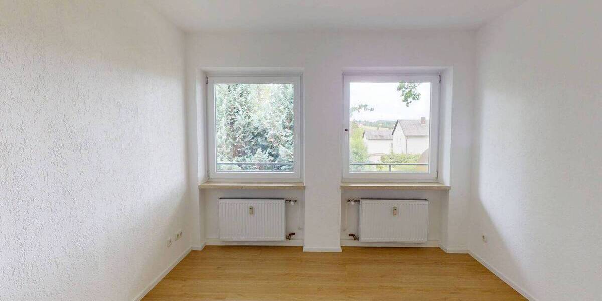 Etagenwohnung Roding Kienholz - 4 Zimmer, 88 m&sup2;, 730&euro; | Angebot:26797779