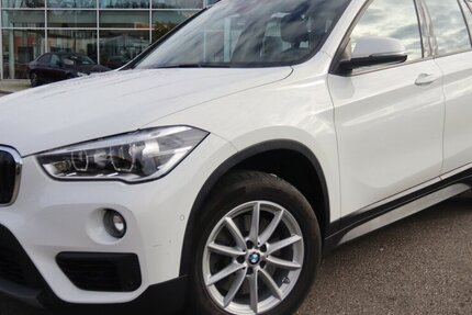 BMW X1 20i X-DRIVE/ADVANTAGE/KAMERA/PDC/SITZHEIZUNG 135.548 km 17.900 &euro; Villingen-Schwenningen 78054