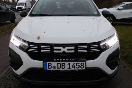 Dacia Sandero 14.000 km 14.490 &euro; Berlin 13125