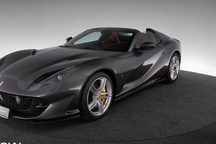 Ferrari 812 5.690 km 399.900 &euro; Singen - Hohentwiel 78224