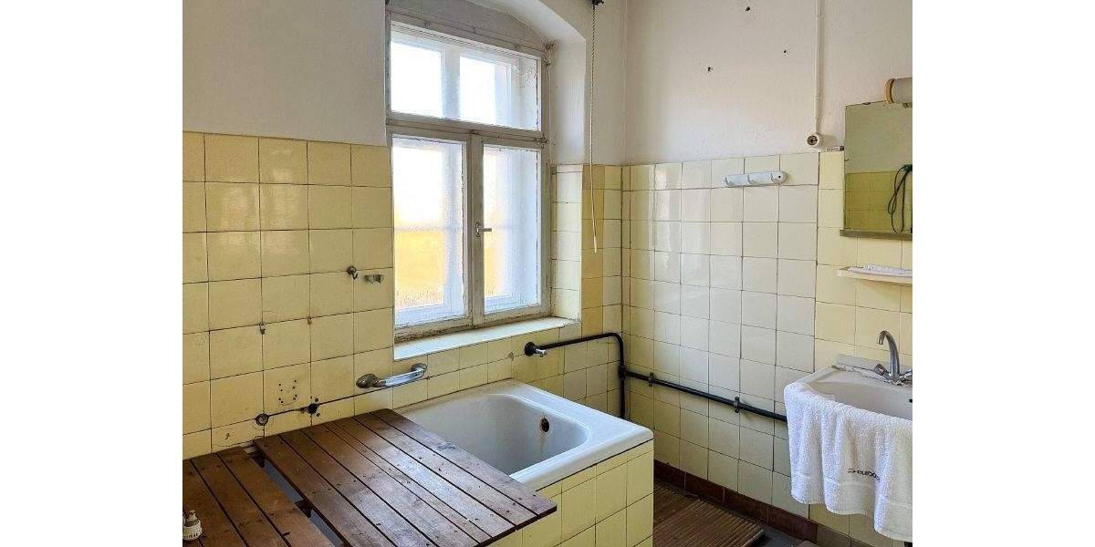 Gewerbeobjekt Großharthau - 1 Zimmer, 77 m&sup2;, 140.000&euro; | Angebot:25895888