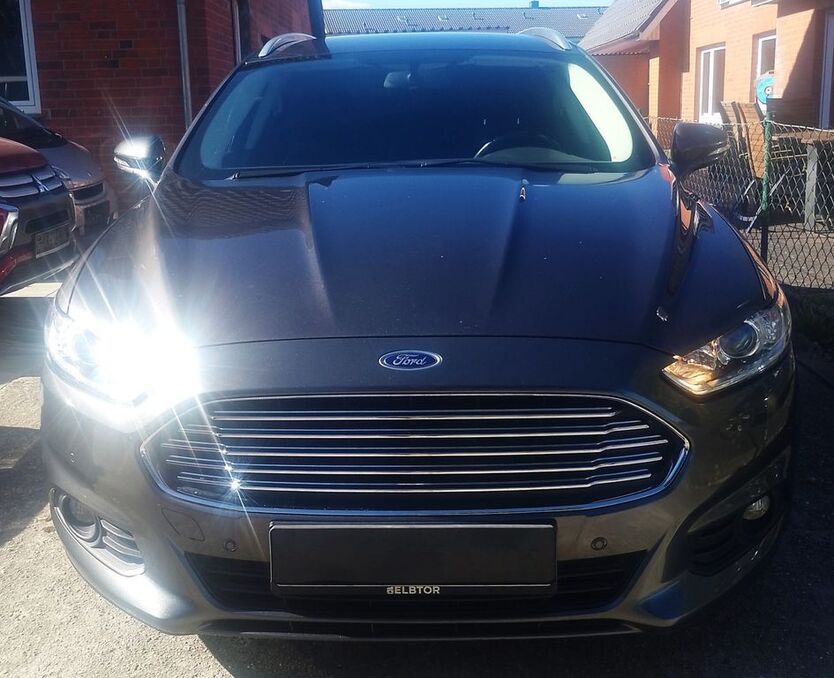 Ford Mondeo 167.000 km 9.900 € Schretstaken 21493