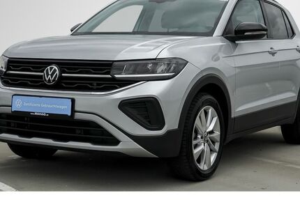 VW T-Cross 9.405 km 26.381 &euro; München 80687