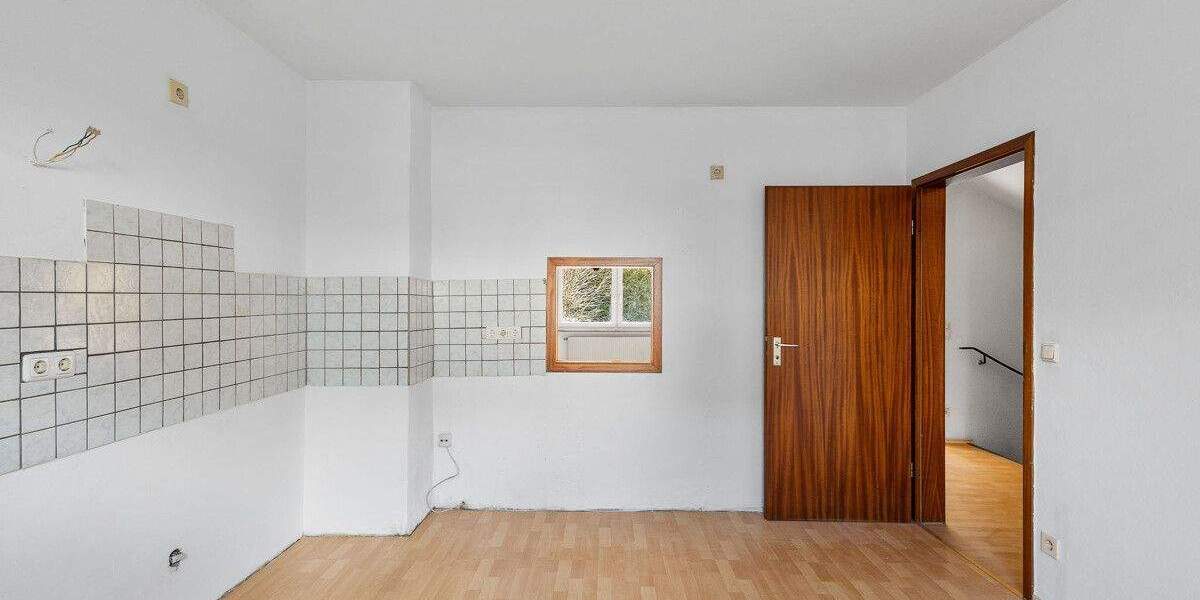 Reihenmittelhaus Regensburg Ostenviertel - 5 Zimmer, 136 m&sup2;, 499.000&euro; | Angebot:25071682