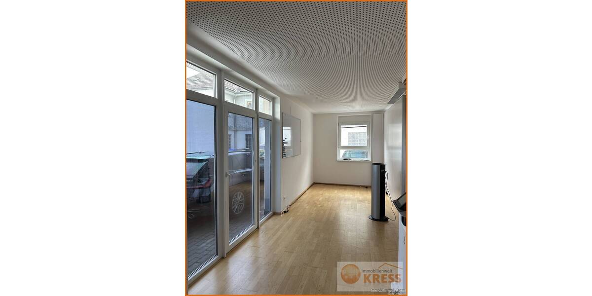 Gewerbeobjekt Schlüchtern - 3 Zimmer, 1.200&euro; | Angebot:26018078