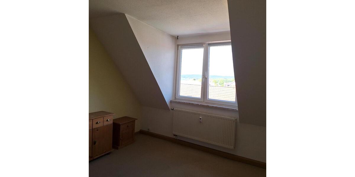 Dachgeschoßwohnung Neustadt an der Orla - 3 Zimmer, 90 m&sup2;, 78.000&euro; | Angebot:26741667