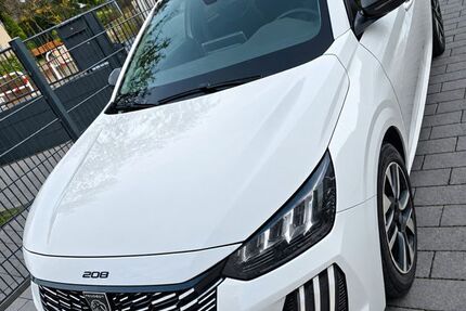 Peugeot 208 43.000 km 13.950 &euro; Pforzheim 75177