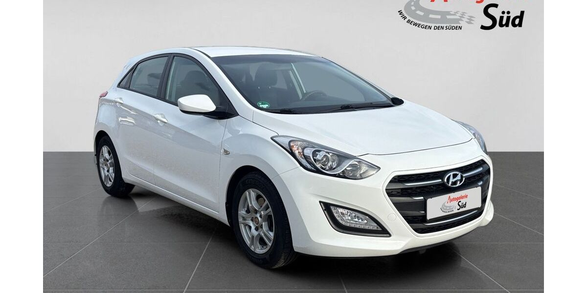 Hyundai i30 76.015 km 8.990 &euro; Waldshut-Tiengen 79761