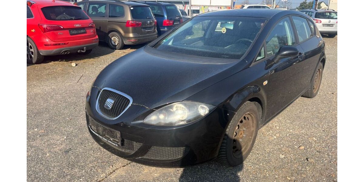 Seat Leon 194.375 km 2.490 &euro; Elsterwerda 04910