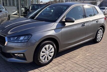 Skoda Fabia 10.950 km 17.890 &euro; Bremen 28357