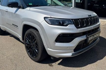 Jeep Compass 13.300 km 31.900 € Ulm 89081