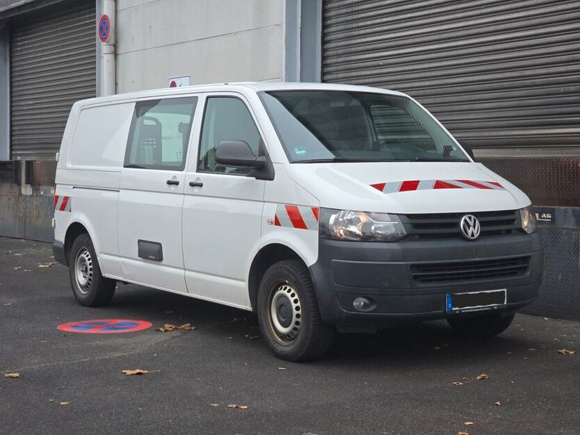 VW T5 Transporter 177.777 km 13.777 € Frankfurt a.M. 60316