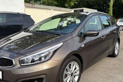 Kia XCeed 111.083 km 8.680 &euro; Detmold 32758