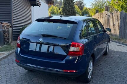 Skoda Rapid 119.500 km 8.900 &euro; Königswinter 53639