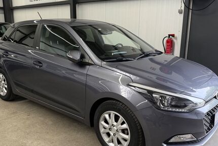 Hyundai i20 74.250 km 9.450 € Lübeck 23556