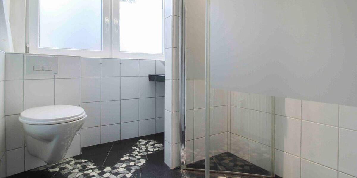 Mehrfamilienhaus, Wohnhaus Fürth Unterfarrnbach - 7 Zimmer, 230 m&sup2;, 528.000&euro; | Angebot:26055211