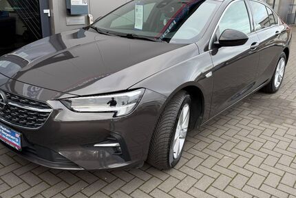 Opel Insignia 96.000 km 13.990 &euro; Bad Segeberg 23795