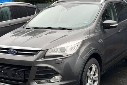 Ford Kuga 64.000 km 16.750 € Remscheid 42899