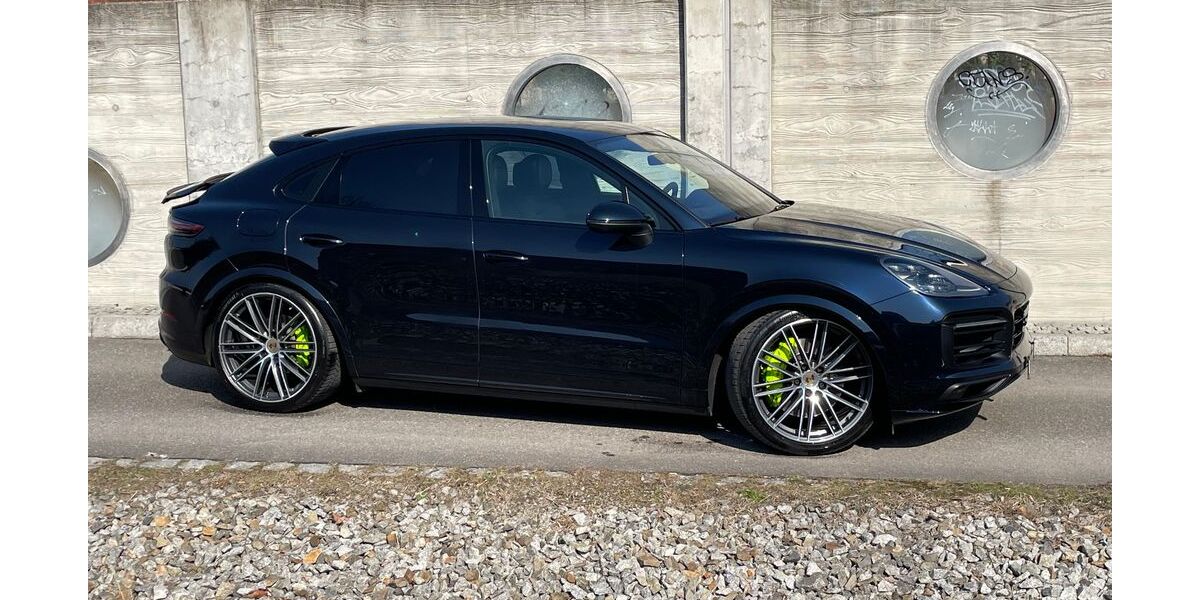 Porsche Cayenne 82.000 km 67.500 &euro; Guben 03172