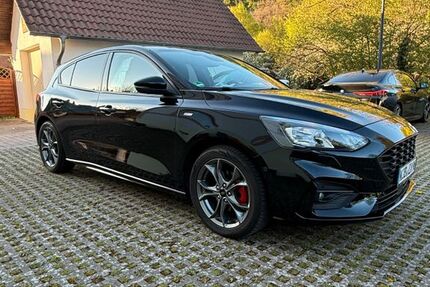 Ford Focus 60.000 km 15.999 &euro; Winnweiler 67722