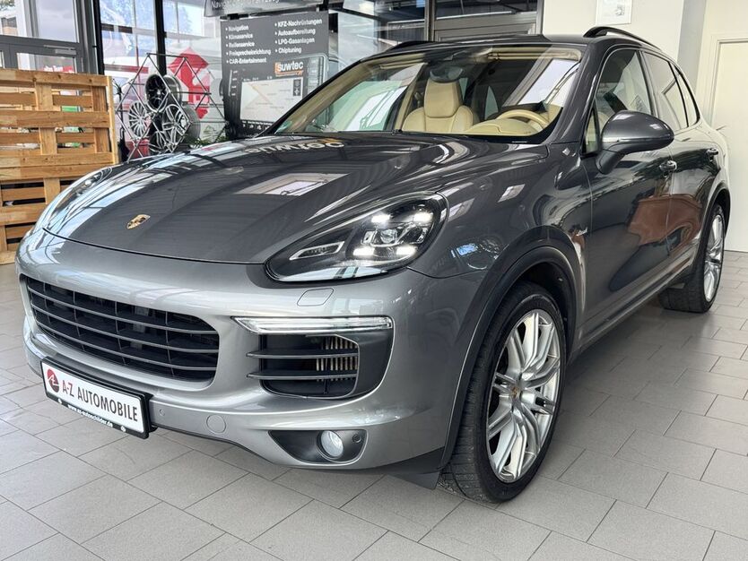 Porsche Cayenne 137.179 km 31.990 € Halle Westfalen 33790