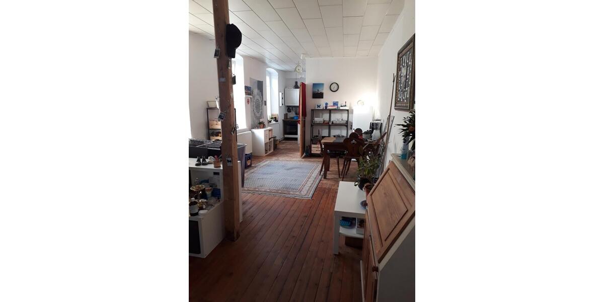 Helle Altbauwohnung 2 zimmer