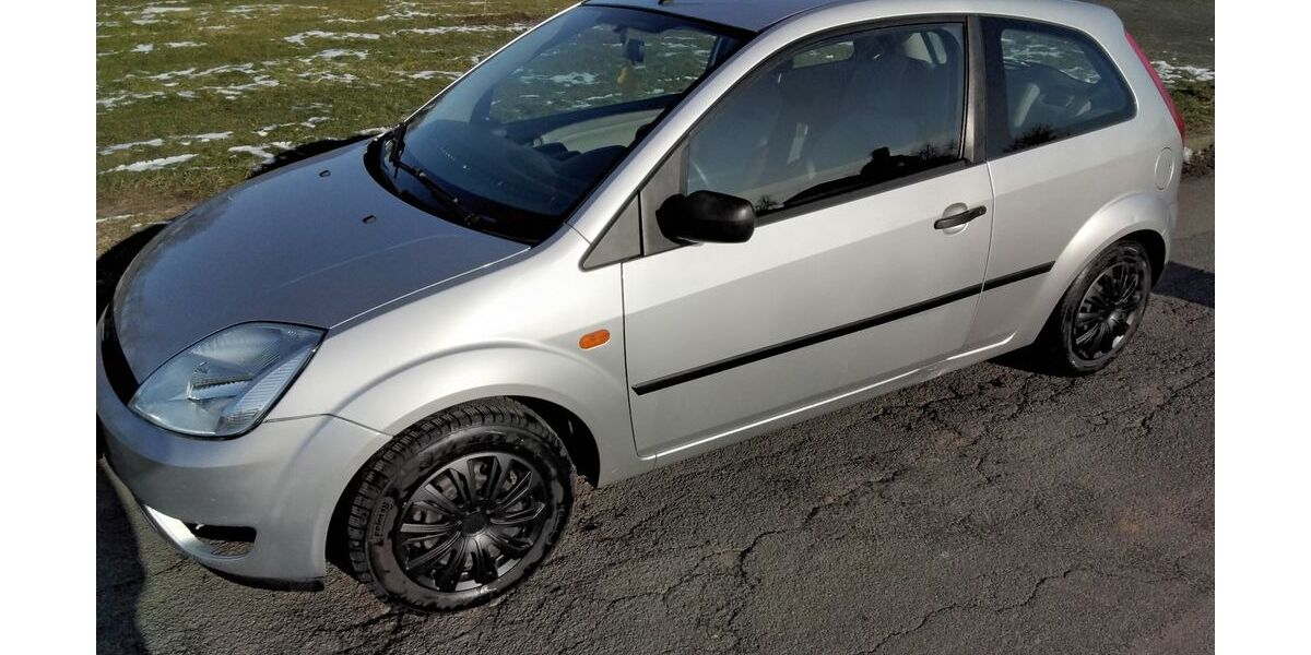 Ford Fiesta 101.865 km 1.895 &euro; Willebadessen 34439