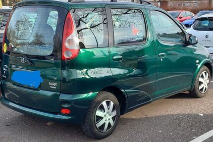 Toyota Yaris 271.500 km 1.680 &euro; Rheinstetten 76287