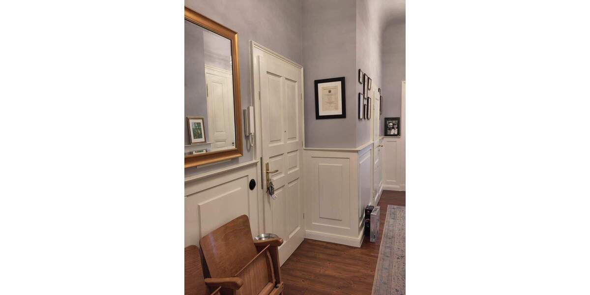 AUSSERGEWÖHNLICHE GEWERBEFLÄCHE IN DER BELETAGE EINES DENKMALGESCHÜTZTEN PALAZZOS - MADE BY ZAPFE 3 zimmer