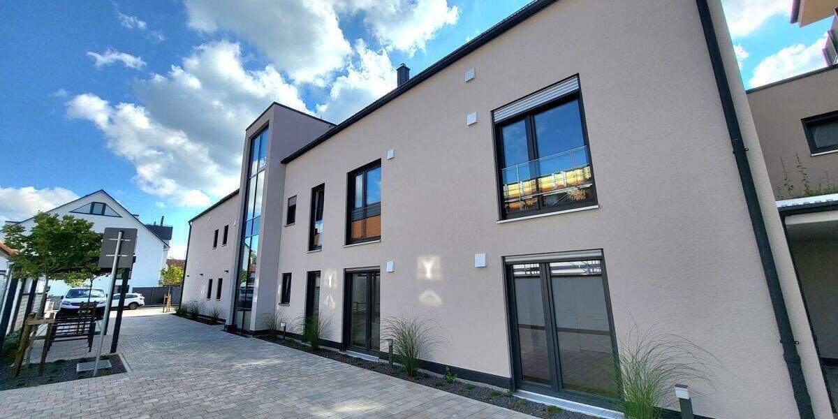 Etagenwohnung Neu-Ulm Burlafingen - 3 Zimmer, 137 m&sup2;, 1.935&euro; | Angebot:24807459