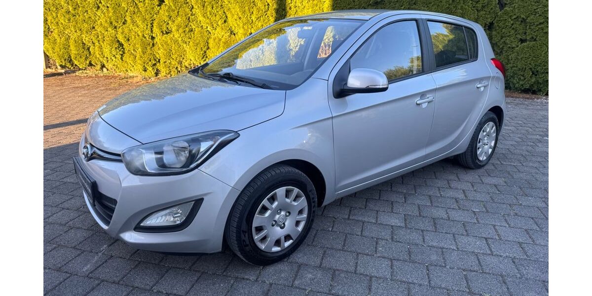 Hyundai i20 151.000 km 2.990 &euro; Erbach 89155