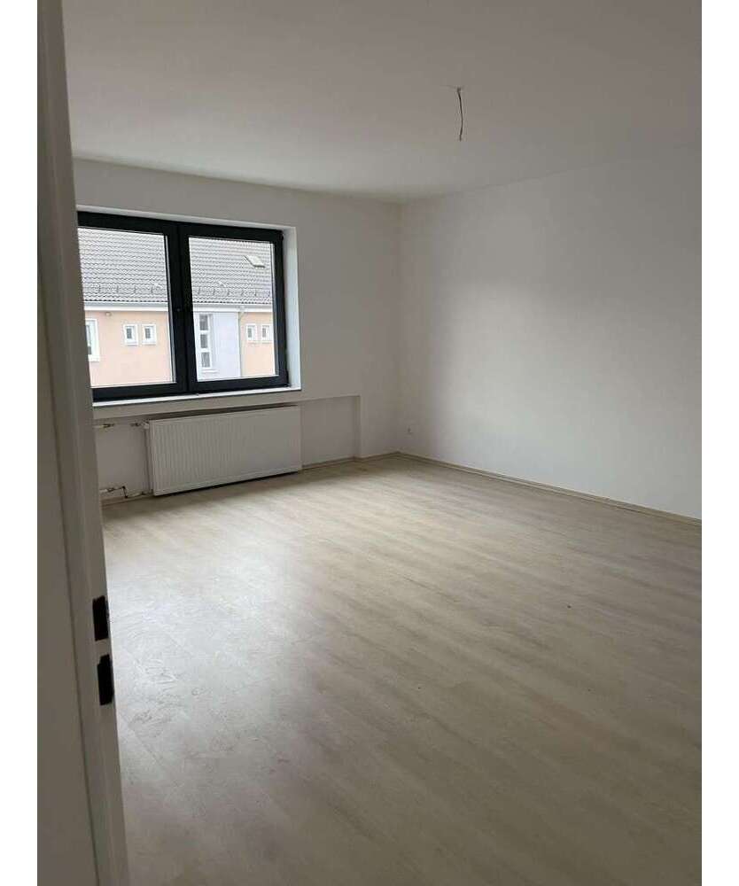 Wohnung zum Mieten in Duisburg 576 € 72 m²
