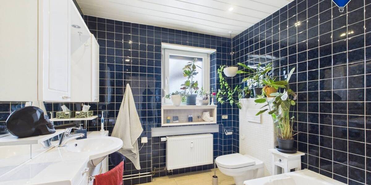 Mehrfamilienhaus, Wohnhaus Saarbrücken / Dudweiler Dudweiler - 8 Zimmer, 228 m&sup2;, 399.000&euro; | Angebot:26305944