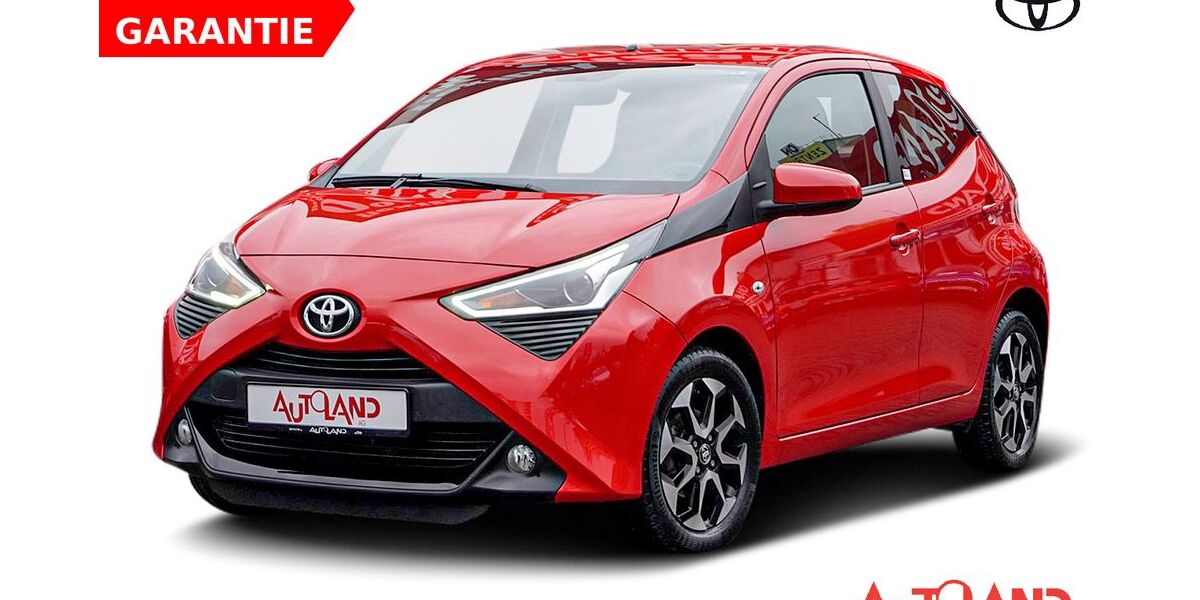 Toyota Aygo (X) 33.236 km 12.950 &euro; Dresden 01069
