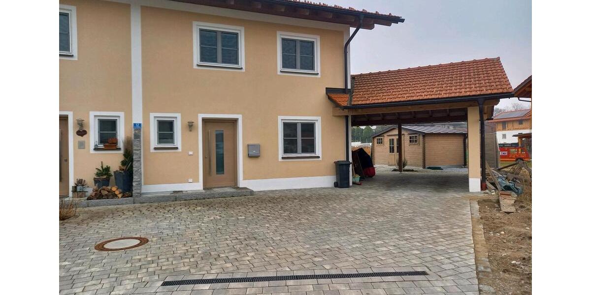 Doppelhaushälfte Fridolfing - 3 Zimmer, 110 m&sup2;, 1.800&euro; | Angebot:25399320