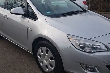 Opel Astra 236.394 km 2.000 &euro; Hamburg 21031