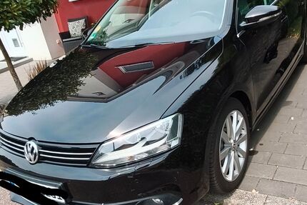 VW Jetta 144.000 km 6.999 &euro; Offenburg 77652